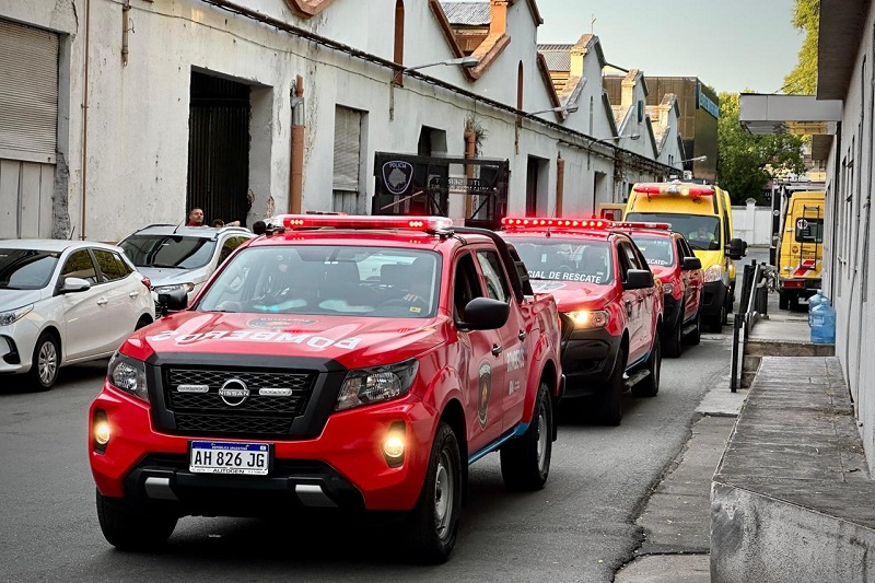 BOMBEROS Y BRIGADISTAS